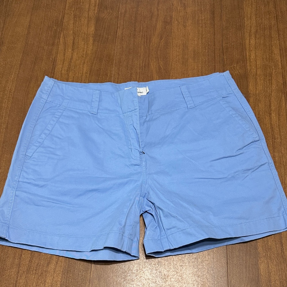 Vineyard Vines Women's Light Blue Chino Shorts